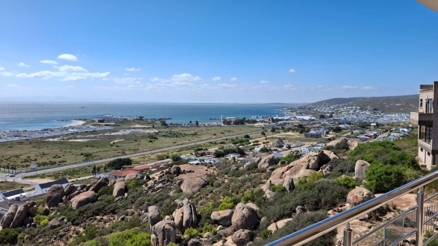 5 Bedroom Property for Sale in Blueberry Hill Western Cape